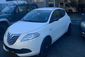 Lancia Ypsilon 1.2 69 CV 5 porte GPL /benzina