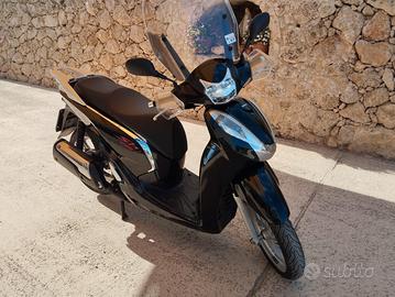 Honda SH 300 - 2015
