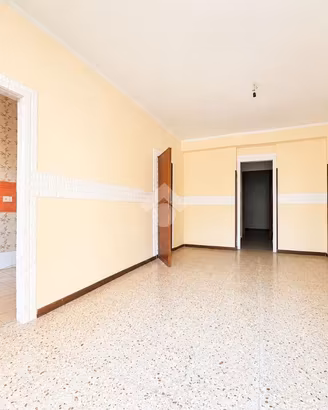 3 LOCALI A FICARAZZI