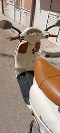 vespa piaggio ET4 