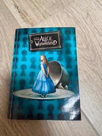 Libro Alice in Wonderland