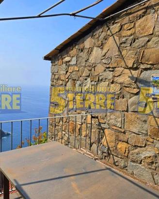 Rustico / Casale di 70 m² con 3 locali a La Spezia