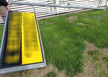 Insegna pubblicitaria