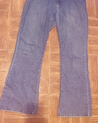 Jeans zampa di elefante usati una volta