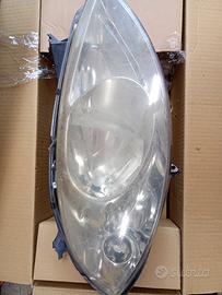 Faro fanale proiettore dx usato Mercedes w169