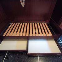 lettino con 2 cassettoni.