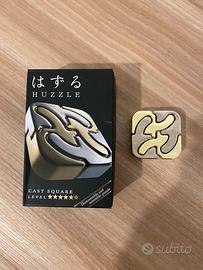 Rompicapo "Hanayama"