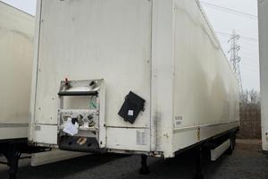 0624 SEMIRIMORCHIO BOX KRONE 2010