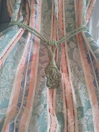 Tenda artigianale con mantovana e laterali