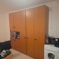 armadio in legno
