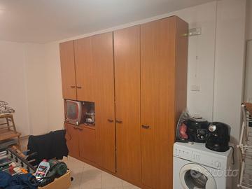 armadio in legno