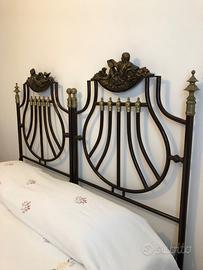 Letto matrimoniale in ferro battuto e ottone