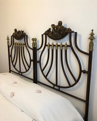 Letto matrimoniale in ferro battuto e ottone