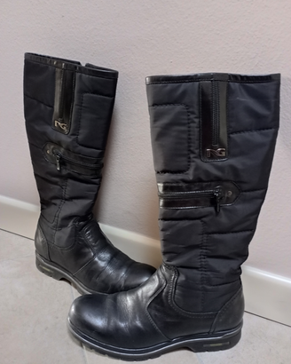 Stivale nero in pelle tg 37