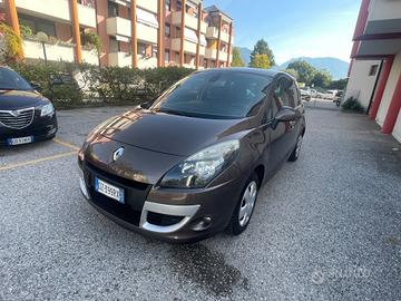 Renault Scenic Scénic X-Mod 1.4 TCe Luxe NEOPATENT
