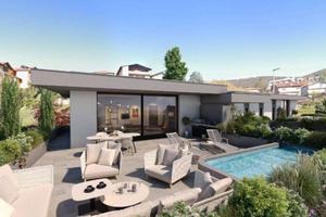 Appartamento di 228 m² con 4 locali e box auto dop
