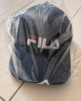 Cappellino fila