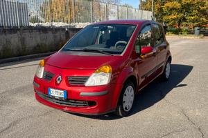 Renault Modus 1.2 16V Luxe Privilege GPL