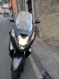 Honda silver Wing 400 cc
