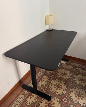 standing desk - scrivania