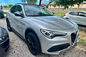 Alfa Romeo Stelvio 2.2 Turbodiesel 210 CV AT8 Q4 B