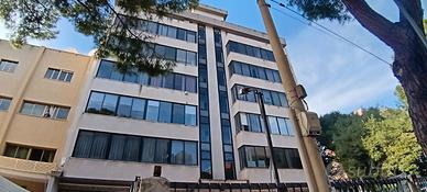 Via Ugo la Malfa Ufficio 4 vani 131 mq 4° piano