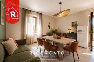 Appartamento di 100 m² con 5 locali e box auto dop