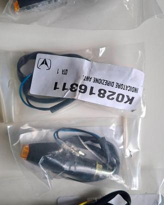 Set 4 Frecce Indicatori direzione moto K02816331