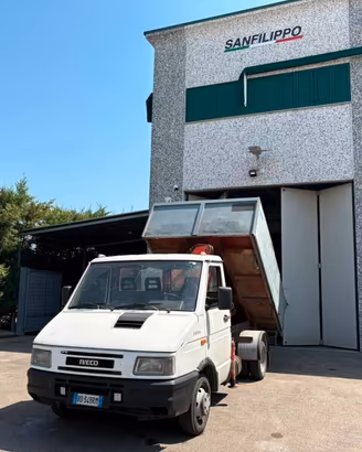 Iveco Daily 35 Ribaltabile + Gru fassi