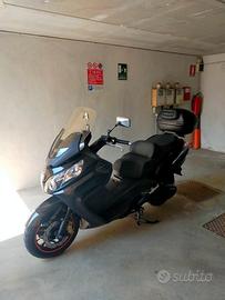 scooter SYM 400