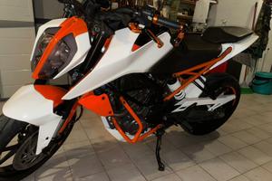 KTM DUKE 125