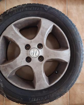 Cerchi in lega + gomme 185/60 R15