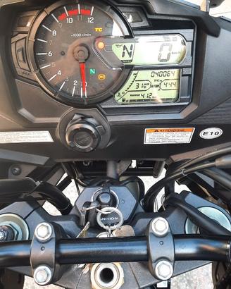 Suzuki V Strom 1000