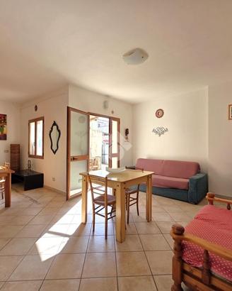 CASA SEMINDIPENDENTE A SAN VITO