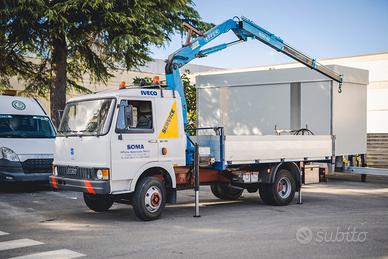 FIAT 70 F10 con gru