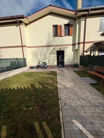 Graziosa villetta a schiera