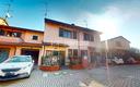 villa-a-schiera-con-giardino-privato
