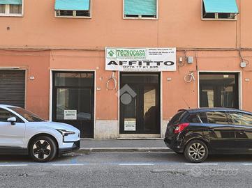 NEGOZIO A CASSINO
