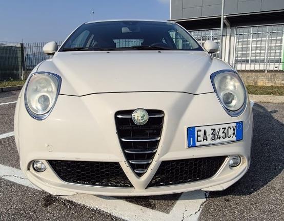 Alfa Romeo MiTo 1.4 m.air Distinctive sport pack 1