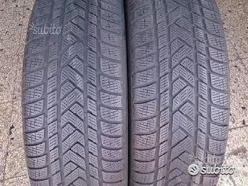 Coppia di pneumatici. 285 45 19. Run flat