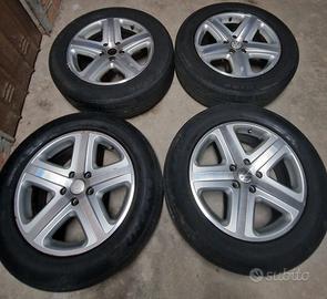 Cerchi e gomme 255 55 18 vw
