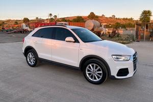 AUDI Q3 2016