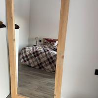 Specchio in legno unico