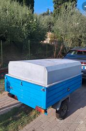 Carrello appendice in buone condizioni 