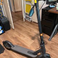 Monopattino Xiaomi Mi Electric Scooter 1S