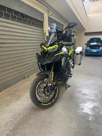 Benelli trk 702 x full optional solo 13.000 km