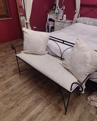 Letto a baldacchino matrimoniale in ferro nero + P