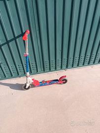 Monopattino Spiderman 