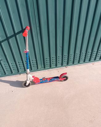 Monopattino Spiderman 