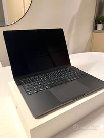 Apple MacBook Pro 14" ricondizionato chip M4 Pro